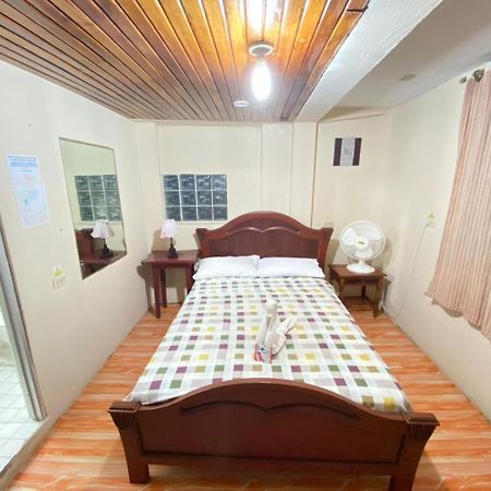 פורטו איורה Historico Hostal Elizabeth מראה חיצוני תמונה